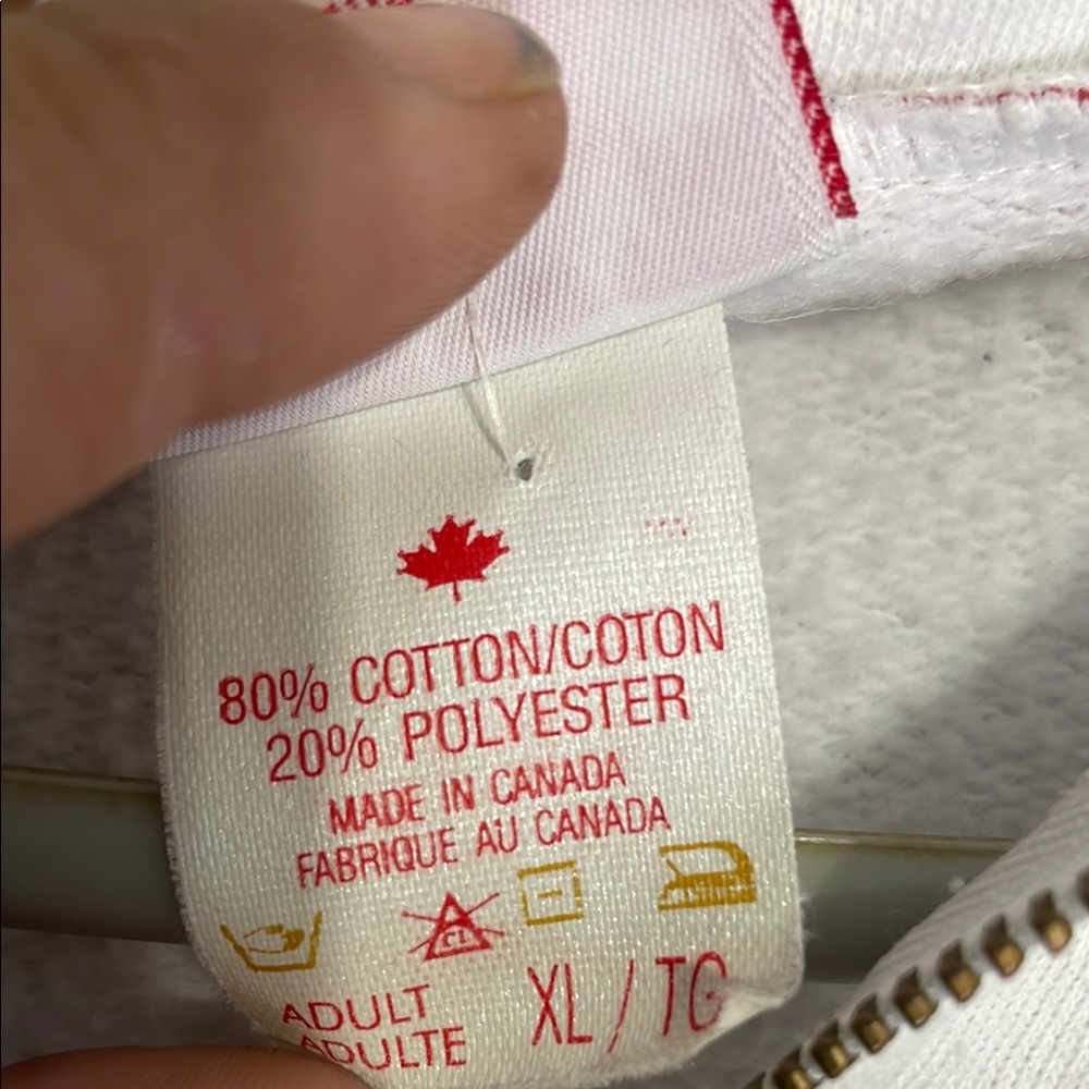 Vintage Canada 1/4 zip sweater - Picture 3 of 5